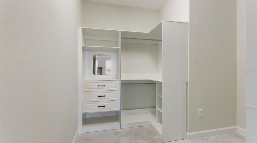 DAVENPORT, Florida 33896, 4 Bedrooms Bedrooms, ,3 BathroomsBathrooms,Residential,For Sale,TRAPPERS TRAIL LOOP,0,MFRS5138833