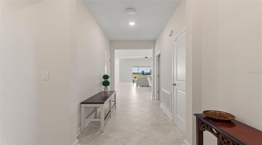 DAVENPORT, Florida 33896, 4 Bedrooms Bedrooms, ,3 BathroomsBathrooms,Residential,For Sale,TRAPPERS TRAIL LOOP,0,MFRS5138833