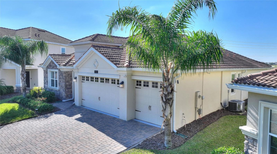 DAVENPORT, Florida 33896, 4 Bedrooms Bedrooms, ,3 BathroomsBathrooms,Residential,For Sale,TRAPPERS TRAIL LOOP,0,MFRS5138833