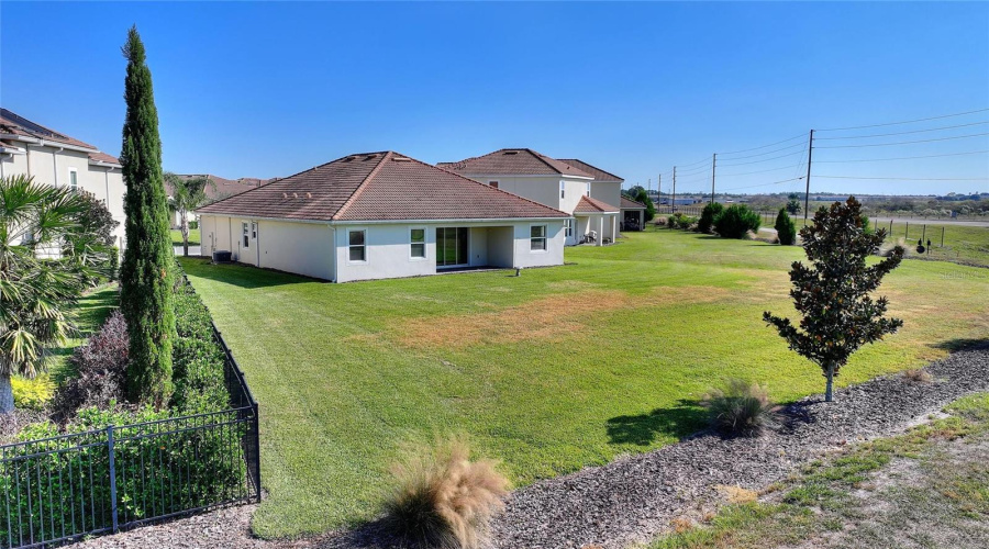 DAVENPORT, Florida 33896, 4 Bedrooms Bedrooms, ,3 BathroomsBathrooms,Residential,For Sale,TRAPPERS TRAIL LOOP,0,MFRS5138833