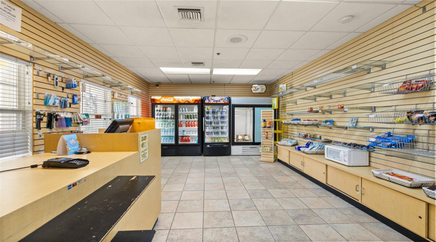 DAVENPORT, Florida 33897, 2 Bedrooms Bedrooms, ,2 BathroomsBathrooms,Residential,For Sale,RUM,0,MFRS5138719