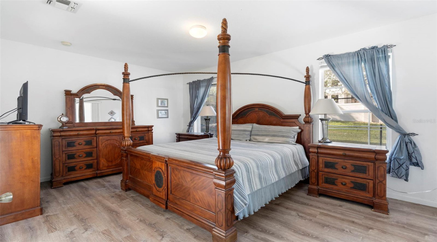 KISSIMMEE, Florida 34747, 5 Bedrooms Bedrooms, ,3 BathroomsBathrooms,Residential,For Sale,MANESTY,0,MFRO6361232