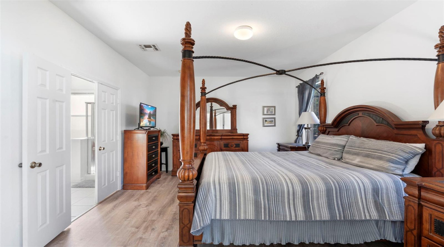 KISSIMMEE, Florida 34747, 5 Bedrooms Bedrooms, ,3 BathroomsBathrooms,Residential,For Sale,MANESTY,0,MFRO6361232