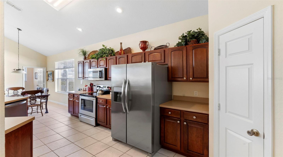 KISSIMMEE, Florida 34747, 5 Bedrooms Bedrooms, ,3 BathroomsBathrooms,Residential,For Sale,MANESTY,0,MFRO6361232