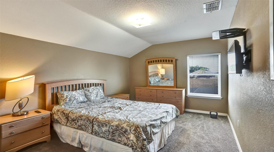 DAVENPORT, Florida 33837, 5 Bedrooms Bedrooms, ,3 BathroomsBathrooms,Residential,For Sale,VIZCAY,0,MFRS5138958