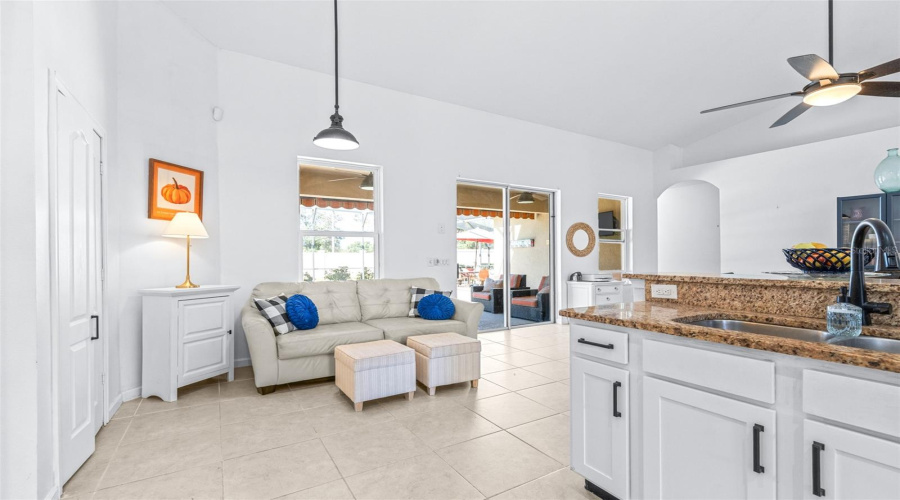 DAVENPORT, Florida 33837, 5 Bedrooms Bedrooms, ,3 BathroomsBathrooms,Residential,For Sale,OAKRISE,0,MFRTB8450220