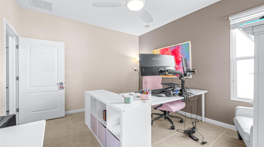 DAVENPORT, Florida 33837, 5 Bedrooms Bedrooms, ,3 BathroomsBathrooms,Residential,For Sale,OAKRISE,0,MFRTB8450220