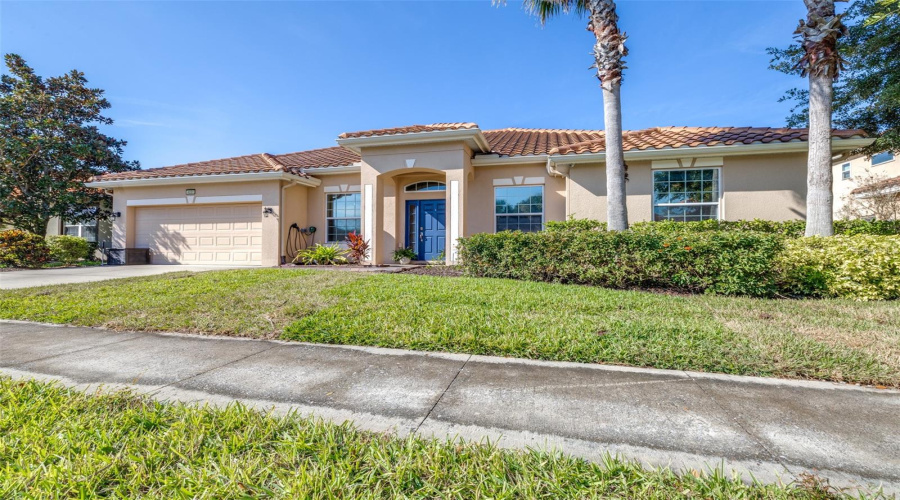 DAVENPORT, Florida 33837, 5 Bedrooms Bedrooms, ,3 BathroomsBathrooms,Residential,For Sale,OAKRISE,0,MFRTB8450220