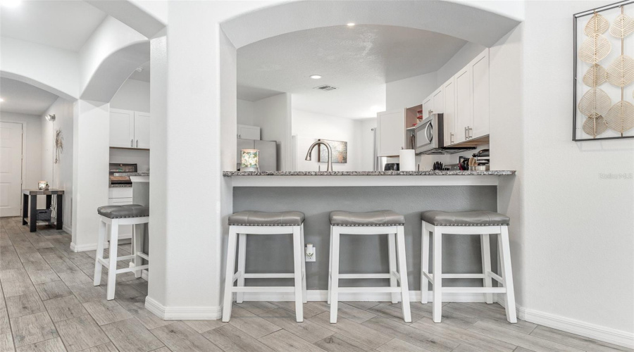 DAVENPORT, Florida 33837, 4 Bedrooms Bedrooms, ,2 BathroomsBathrooms,Residential,For Sale,KNOLLWOOD,0,MFRTB8450028