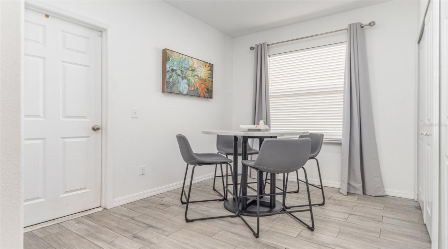 DAVENPORT, Florida 33837, 4 Bedrooms Bedrooms, ,2 BathroomsBathrooms,Residential,For Sale,KNOLLWOOD,0,MFRTB8450028