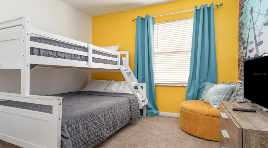 DAVENPORT, Florida 33837, 4 Bedrooms Bedrooms, ,2 BathroomsBathrooms,Residential,For Sale,KNOLLWOOD,0,MFRTB8450028