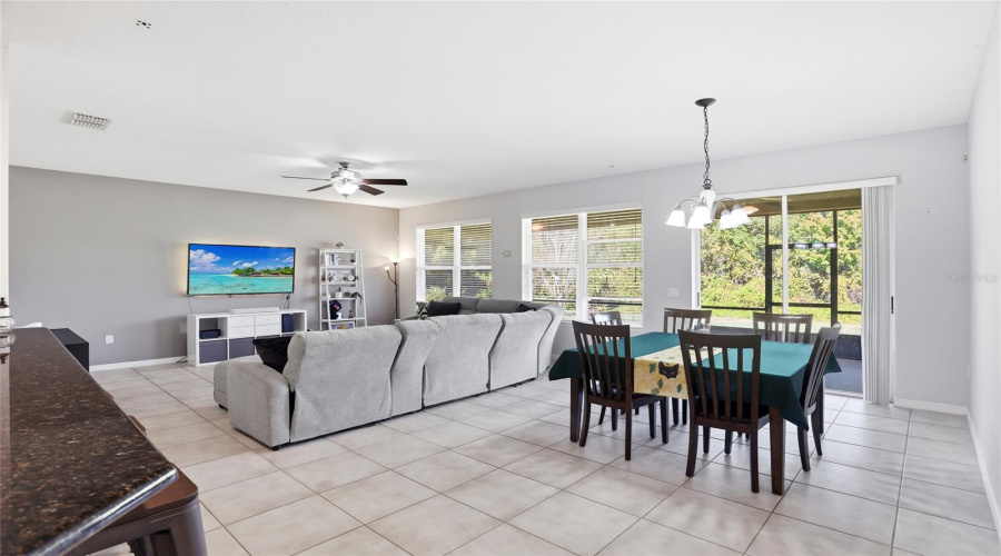 DAVENPORT, Florida 33837, 3 Bedrooms Bedrooms, ,2 BathroomsBathrooms,Residential,For Sale,LEXINGTON,0,MFRG5104803