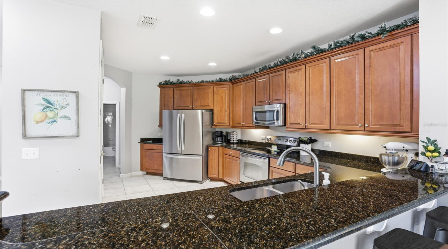 DAVENPORT, Florida 33837, 3 Bedrooms Bedrooms, ,2 BathroomsBathrooms,Residential,For Sale,LEXINGTON,0,MFRG5104803