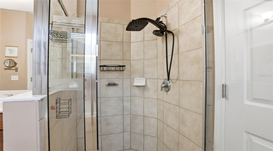 DAVENPORT, Florida 33837, 3 Bedrooms Bedrooms, ,2 BathroomsBathrooms,Residential,For Sale,LEXINGTON,0,MFRG5104803