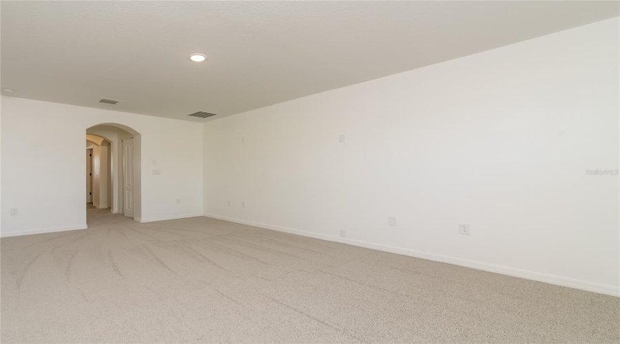 DAVENPORT, Florida 33837, 5 Bedrooms Bedrooms, ,3 BathroomsBathrooms,Residential,For Sale,FAIRHAVEN,0,MFRTB8449108