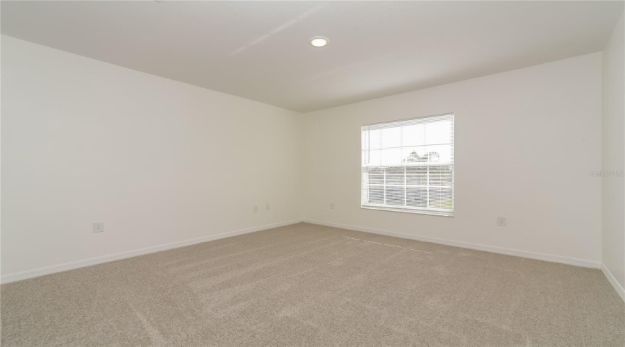 DAVENPORT, Florida 33837, 5 Bedrooms Bedrooms, ,3 BathroomsBathrooms,Residential,For Sale,FAIRHAVEN,0,MFRTB8449108