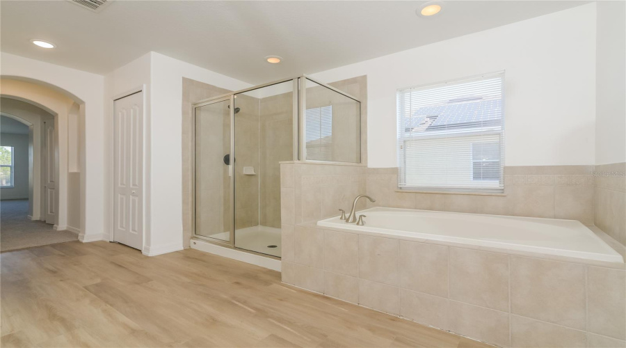 DAVENPORT, Florida 33837, 5 Bedrooms Bedrooms, ,3 BathroomsBathrooms,Residential,For Sale,FAIRHAVEN,0,MFRTB8449108