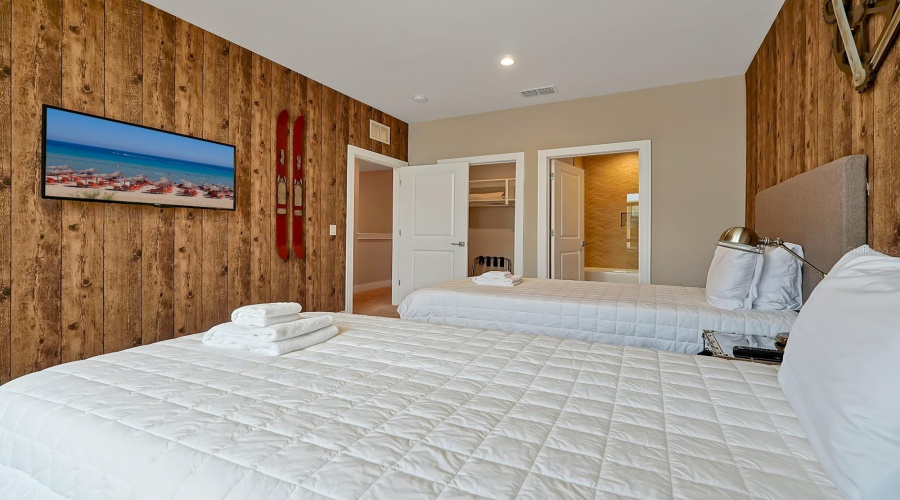 KISSIMMEE, Florida 34747, 4 Bedrooms Bedrooms, ,4 BathroomsBathrooms,Residential,For Sale,ROCKEFELLER,0,MFRO6137419