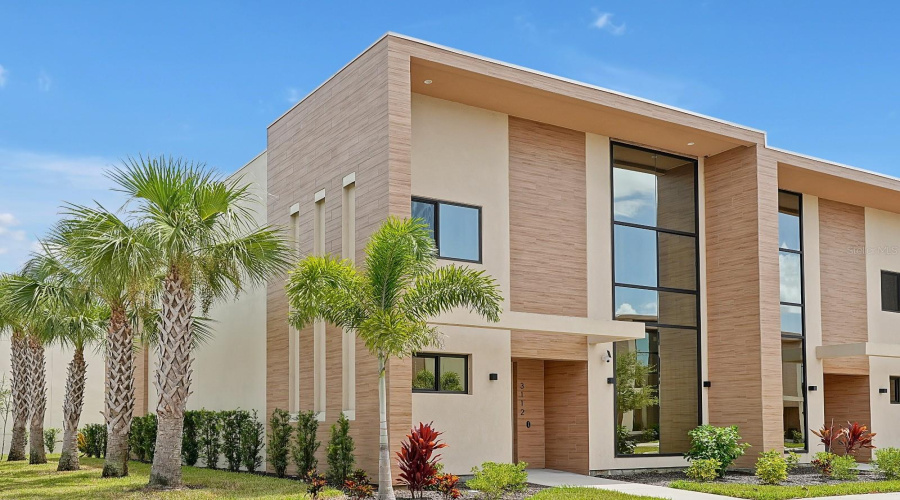 KISSIMMEE, Florida 34747, 4 Bedrooms Bedrooms, ,4 BathroomsBathrooms,Residential,For Sale,ROCKEFELLER,0,MFRO6137419