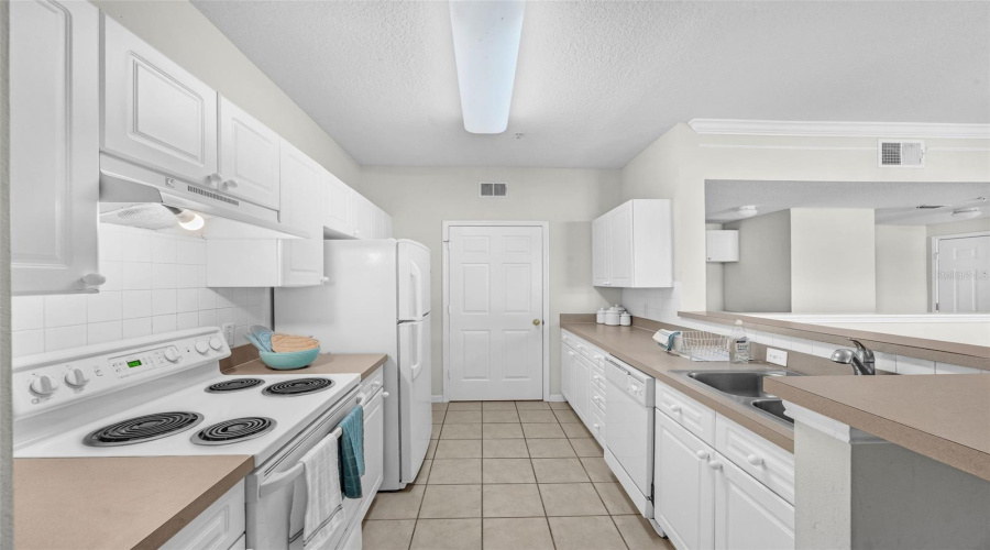 CELEBRATION, Florida 34747, 4 Bedrooms Bedrooms, ,3 BathroomsBathrooms,Residential,For Sale,GRAND MAGNOLIA,0,MFRS5131552