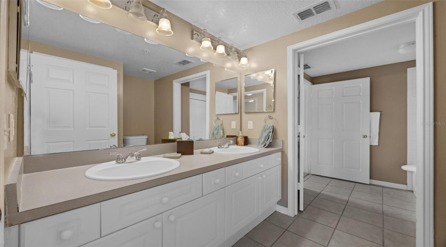 CELEBRATION, Florida 34747, 4 Bedrooms Bedrooms, ,3 BathroomsBathrooms,Residential,For Sale,GRAND MAGNOLIA,0,MFRS5131552