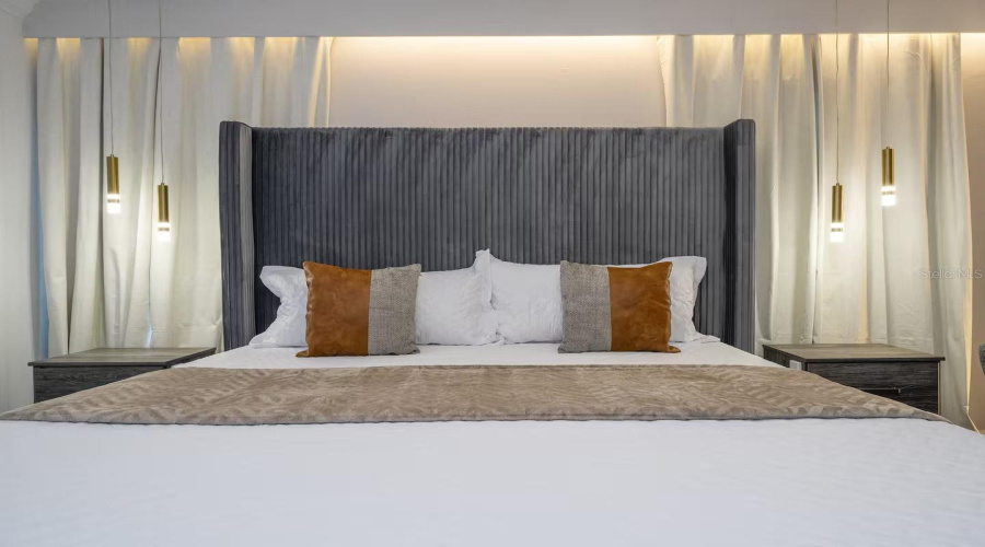 DAVENPORT, Florida 33896, 4 Bedrooms Bedrooms, ,3 BathroomsBathrooms,Residential,For Sale,KINGSBARN,0,MFRO6362612