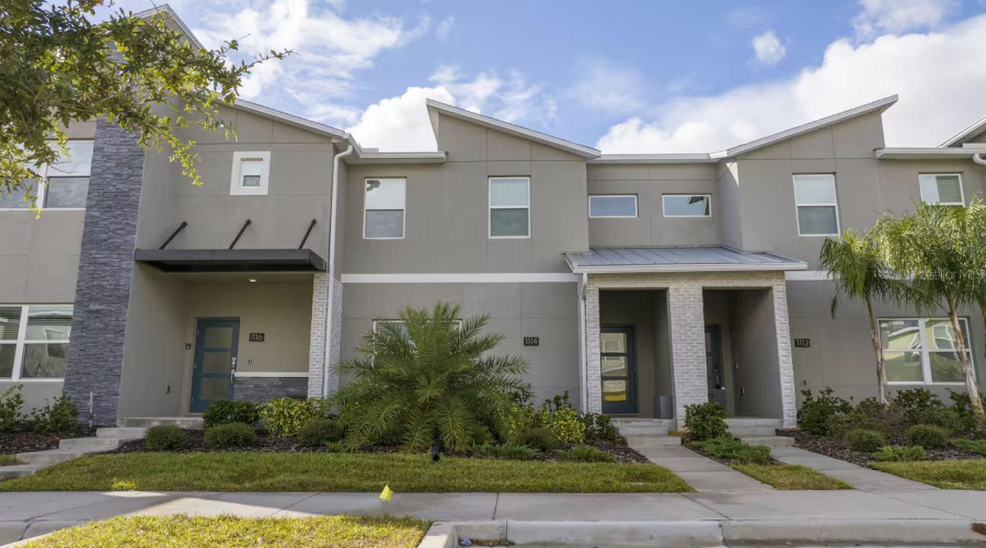 DAVENPORT, Florida 33896, 4 Bedrooms Bedrooms, ,3 BathroomsBathrooms,Residential,For Sale,KINGSBARN,0,MFRO6362612