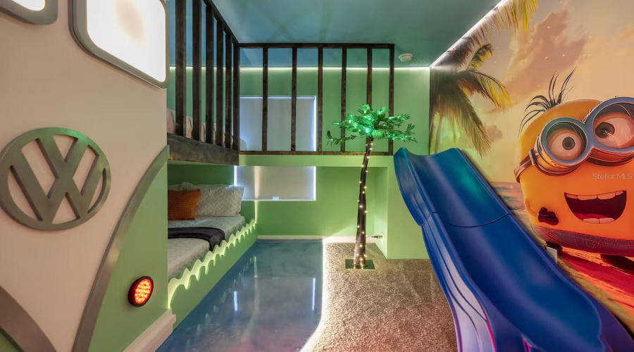 DAVENPORT, Florida 33896, 4 Bedrooms Bedrooms, ,3 BathroomsBathrooms,Residential,For Sale,KINGSBARN,0,MFRO6362612