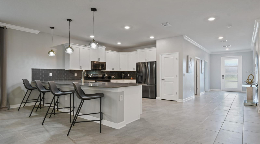 KISSIMMEE, Florida 34746, 8 Bedrooms Bedrooms, ,5 BathroomsBathrooms,Residential,For Sale,OXYMORON,0,MFRO6361612