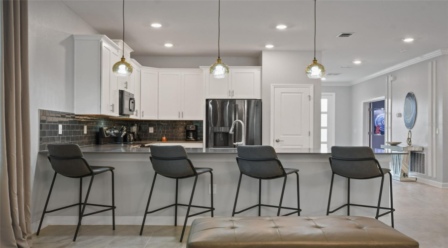 KISSIMMEE, Florida 34746, 8 Bedrooms Bedrooms, ,5 BathroomsBathrooms,Residential,For Sale,OXYMORON,0,MFRO6361612