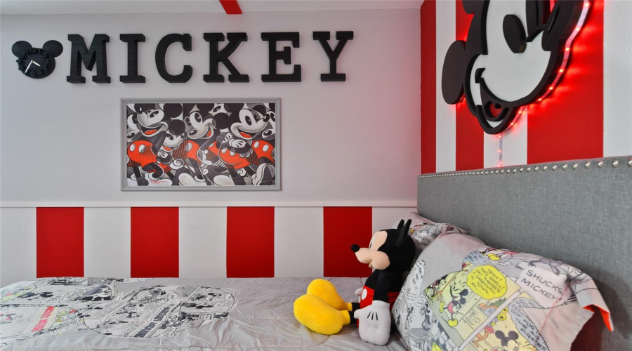 KISSIMMEE, Florida 34746, 8 Bedrooms Bedrooms, ,5 BathroomsBathrooms,Residential,For Sale,OXYMORON,0,MFRO6361612