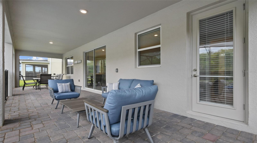 KISSIMMEE, Florida 34746, 8 Bedrooms Bedrooms, ,5 BathroomsBathrooms,Residential,For Sale,OXYMORON,0,MFRO6361612