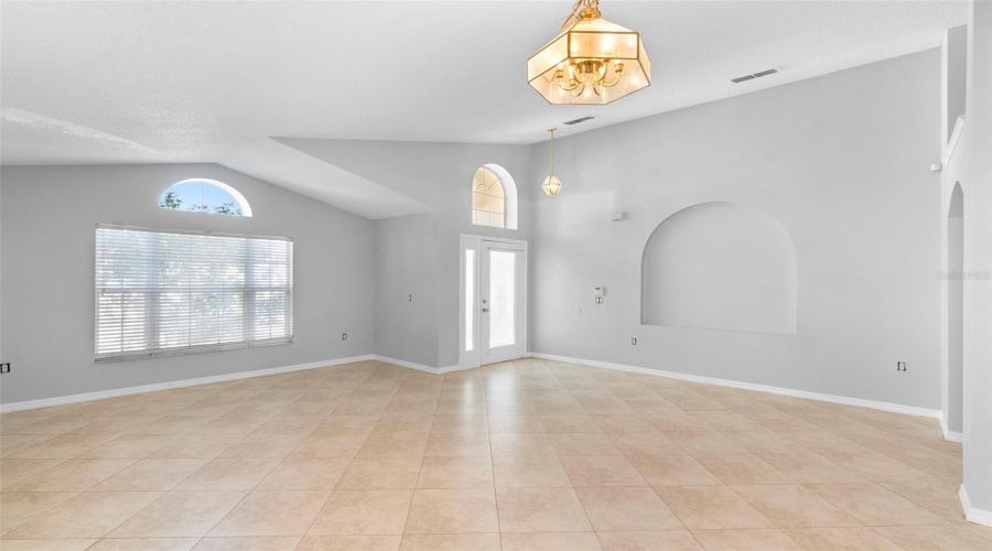 DAVENPORT, Florida 33896, 4 Bedrooms Bedrooms, ,2 BathroomsBathrooms,Residential,For Sale,SADDLE RIDGE,0,MFRO6356100