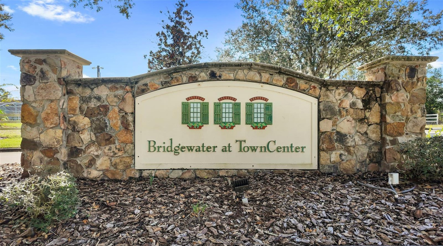 DAVENPORT, Florida 33896, 4 Bedrooms Bedrooms, ,2 BathroomsBathrooms,Residential,For Sale,SADDLE RIDGE,0,MFRO6356100