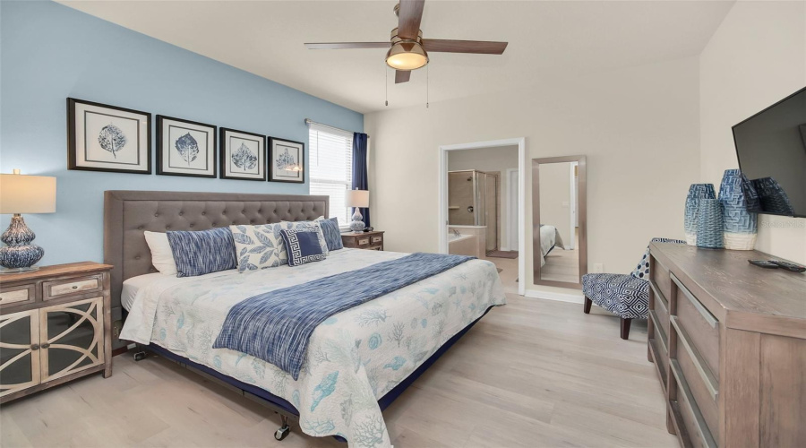 KISSIMMEE, Florida 34747, 7 Bedrooms Bedrooms, ,5 BathroomsBathrooms,Residential,For Sale,ZURICH,0,MFRO6326329