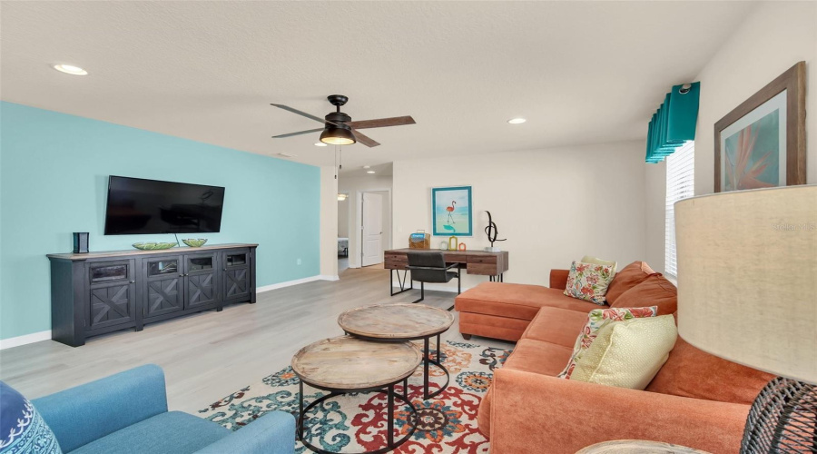 KISSIMMEE, Florida 34747, 7 Bedrooms Bedrooms, ,5 BathroomsBathrooms,Residential,For Sale,ZURICH,0,MFRO6326329