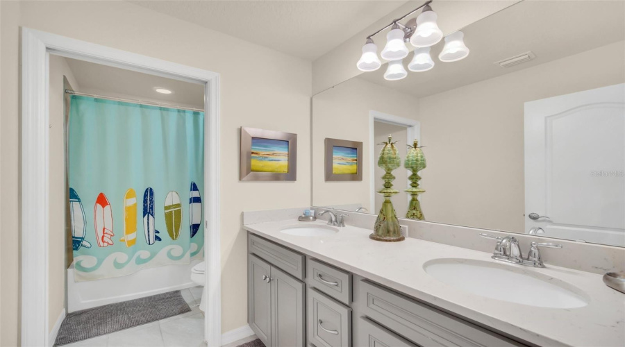 KISSIMMEE, Florida 34747, 7 Bedrooms Bedrooms, ,5 BathroomsBathrooms,Residential,For Sale,ZURICH,0,MFRO6326329