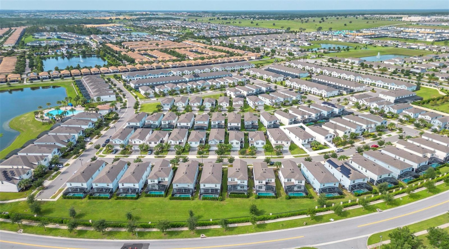 KISSIMMEE, Florida 34747, 7 Bedrooms Bedrooms, ,5 BathroomsBathrooms,Residential,For Sale,ZURICH,0,MFRO6326329
