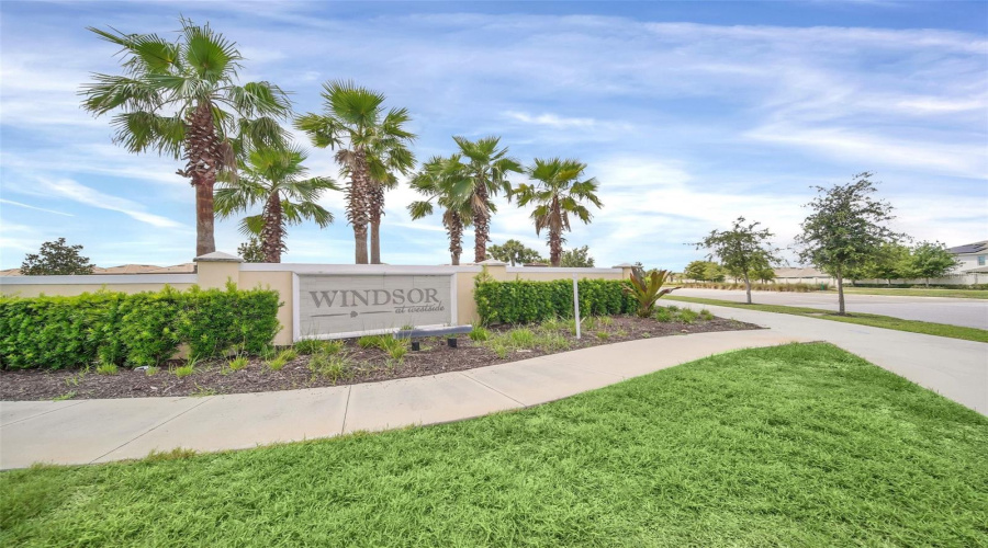 KISSIMMEE, Florida 34747, 7 Bedrooms Bedrooms, ,5 BathroomsBathrooms,Residential,For Sale,ZURICH,0,MFRO6326329