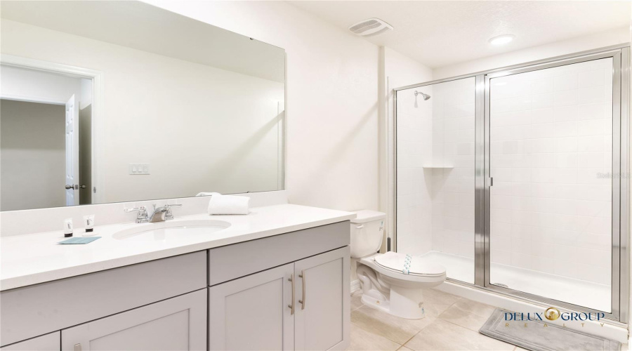 KISSIMMEE, Florida 34747, 5 Bedrooms Bedrooms, ,4 BathroomsBathrooms,Residential,For Sale,TROPICAL PALMS,0,MFRO6362006