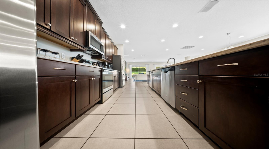 KISSIMMEE, Florida 34747, 9 Bedrooms Bedrooms, ,8 BathroomsBathrooms,Residential,For Sale,MARKER,0,MFRS5138157