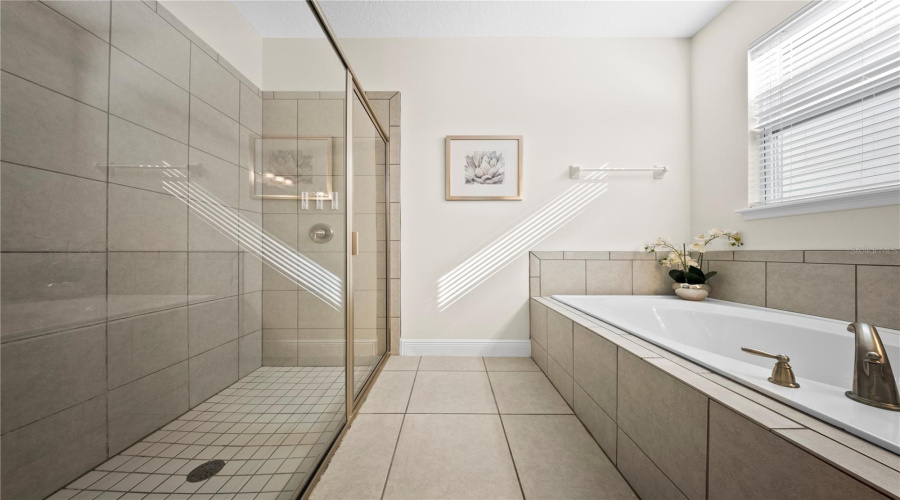 KISSIMMEE, Florida 34747, 9 Bedrooms Bedrooms, ,8 BathroomsBathrooms,Residential,For Sale,MARKER,0,MFRS5138157