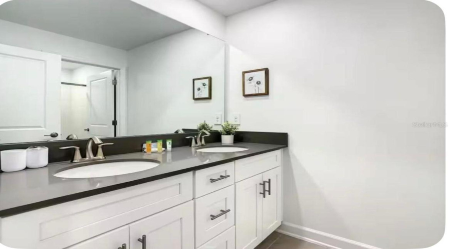 KISSIMMEE, Florida 34746, 4 Bedrooms Bedrooms, ,3 BathroomsBathrooms,Residential,For Sale,SCENE,0,MFRS5138773