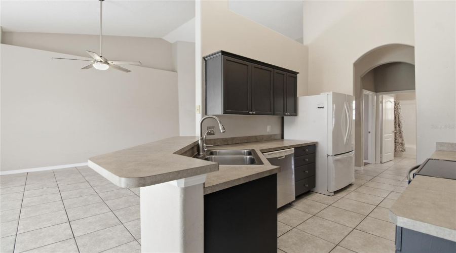 DAVENPORT, Florida 33897, 3 Bedrooms Bedrooms, ,2 BathroomsBathrooms,Residential,For Sale,BRUNELLO,0,MFRL4957362