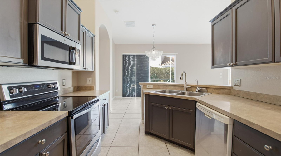 DAVENPORT, Florida 33897, 3 Bedrooms Bedrooms, ,2 BathroomsBathrooms,Residential,For Sale,BRUNELLO,0,MFRL4957362