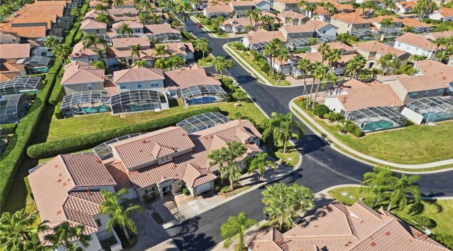 DAVENPORT, Florida 33897, 3 Bedrooms Bedrooms, ,2 BathroomsBathrooms,Residential,For Sale,BRUNELLO,0,MFRL4957362