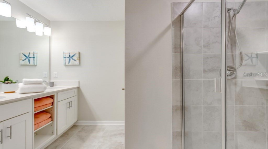 KISSIMMEE, Florida 34746, 2 Bedrooms Bedrooms, ,2 BathroomsBathrooms,Residential,For Sale,PARADOX,0,MFRS5138994