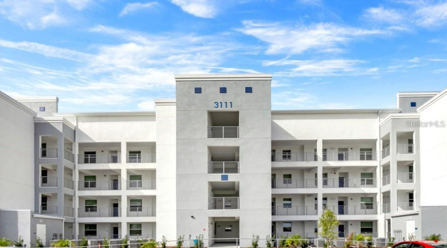 KISSIMMEE, Florida 34746, 2 Bedrooms Bedrooms, ,2 BathroomsBathrooms,Residential,For Sale,PARADOX,0,MFRS5138994