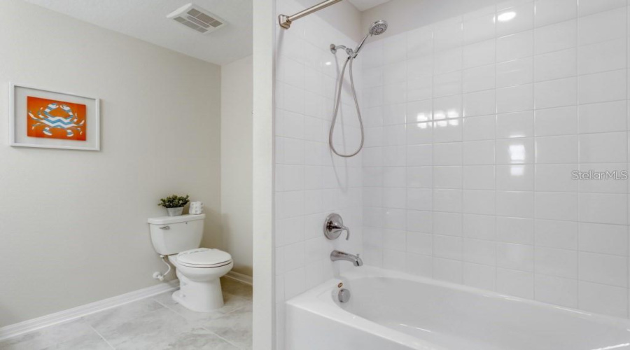 KISSIMMEE, Florida 34746, 2 Bedrooms Bedrooms, ,2 BathroomsBathrooms,Residential,For Sale,PARADOX,0,MFRS5138994