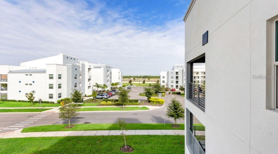 KISSIMMEE, Florida 34746, 2 Bedrooms Bedrooms, ,2 BathroomsBathrooms,Residential,For Sale,PARADOX,0,MFRS5138994